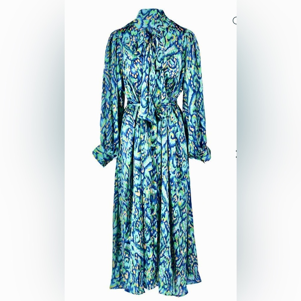 Elegant Blue Patterned Dress